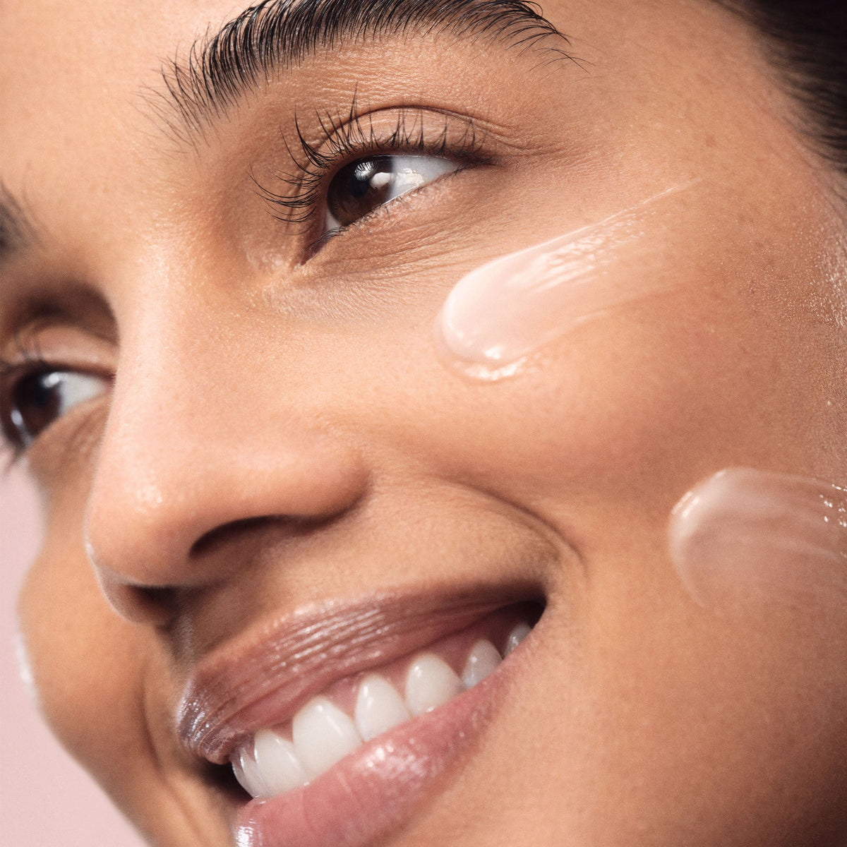 mini-cloud-dew-gel-cream-moisturizer-z2 2026-Cloud-Dew-2.jpg