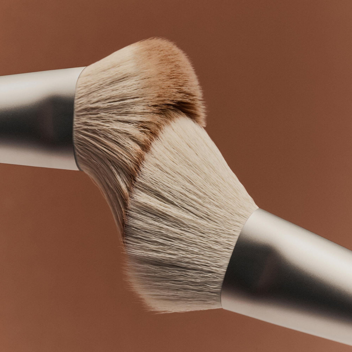 the-bronzer-brush-r7 Bronzer_Brush-1.jpg