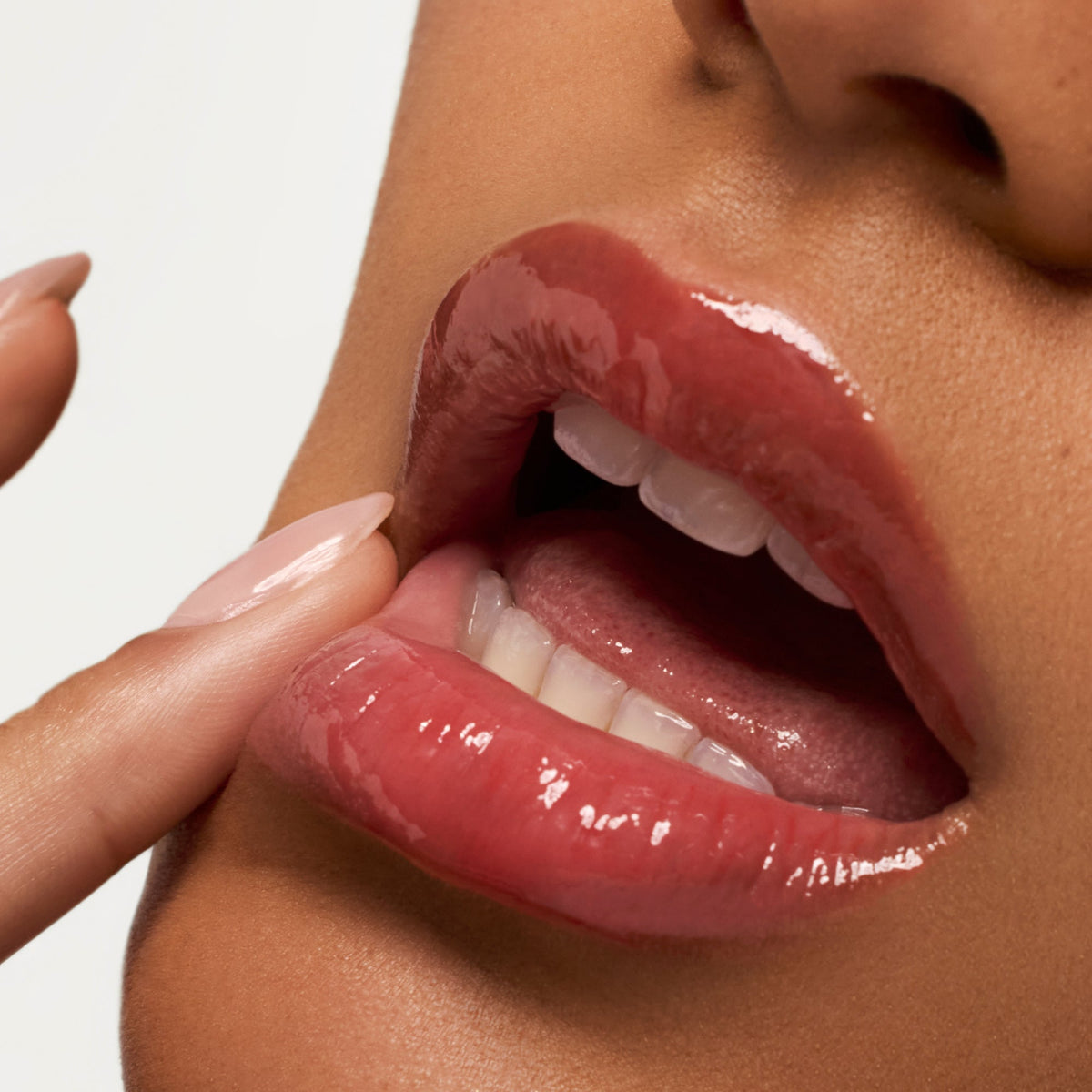lip-butter-balm-poppy-j4 PDP_LBB-Poppy-2.jpg
